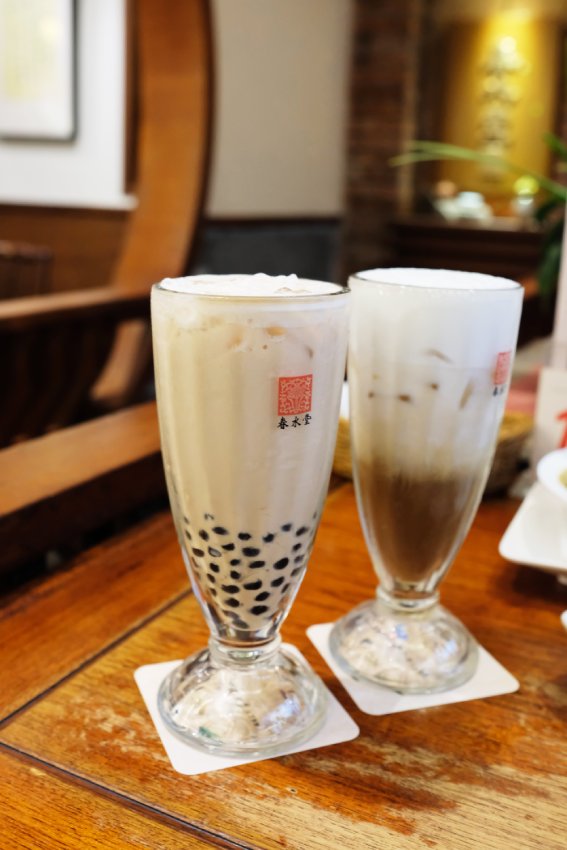 Chun Shui Tang Tiguanyin latte and pearl milk tea