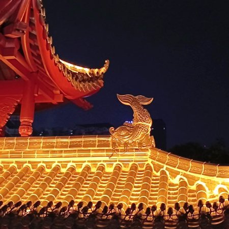 บรรยากาศยามค่ำคืน รอบๆ Anshun bridge