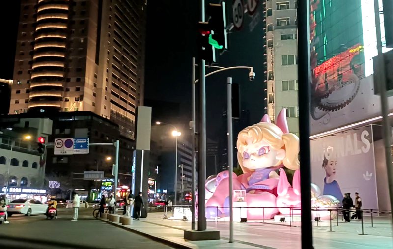 around Chunxi Rd. at night บรรยากาศยามกลางคืน Chunxi lu