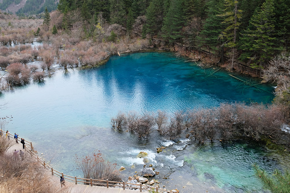 โซน น้ำตกชู่เจิ้ง ใกล้หมู่บ้านทิเบต ชู่เจิ้ง