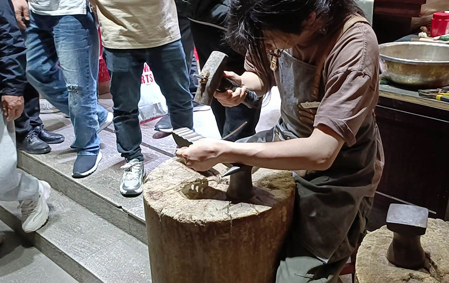 Kuan Zhai Xiang Zi ถนนคนเดินซอยกว้างซอยแคบ เฉิงตู