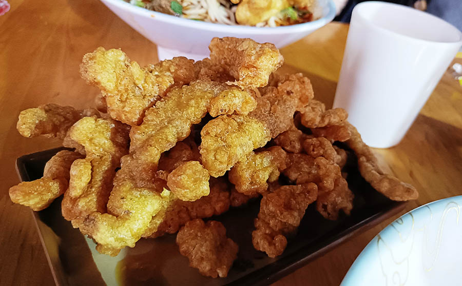 สันในหมูชุบแป้งทอด