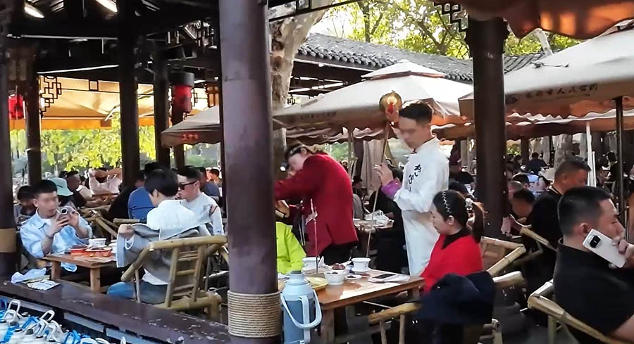 โรงน้ำชา ณ สวนประชาชน เฉิงตู มณฑลเสฉวน