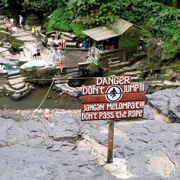 น้ำตก Blangsinga Waterfall, Tegenungan บาหลี Bali
