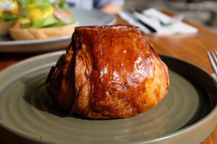 breakfast at Tis cafe, Ubud, Bali อาหารเช้าริมนาขั้นบันได บาหลี