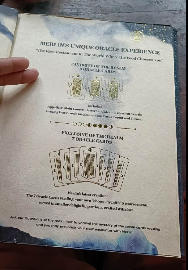 เมนูบริการดูดวง ที่ร้านอาหารเมอร์ลิน อุบุด บาหลี Merlin's Restaurant at Ubud, Bali