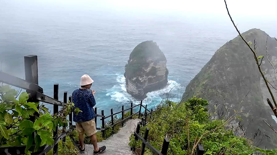 Kelingking Beach, Nusa Penida, Bali, Indonesia / เคลิงคิง บีช นุสาเพนิดะ บาหลี ประเทศอินโดนีเซีย