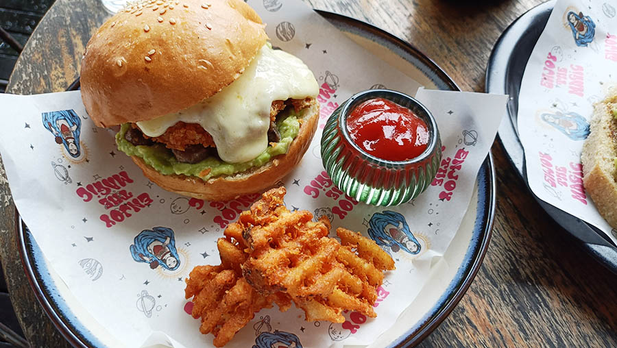 อาหารเช้า ที่ร้าน Mushroom Espresso, Ubud