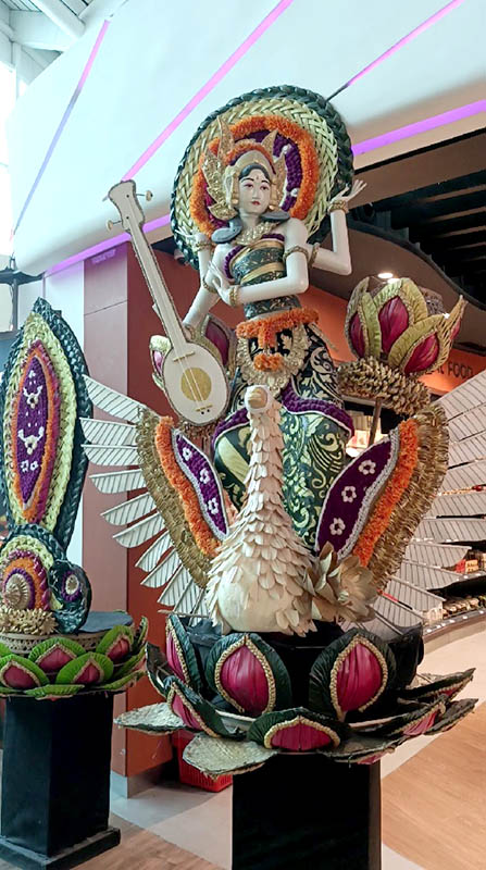 พระแม่สรัสวตี