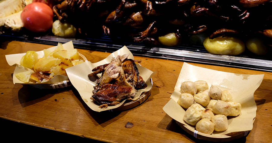 อาหารยูนนาน ที่โซนเมืองเก่าคุนหมิง Yunnan cuisine at Kunming old street