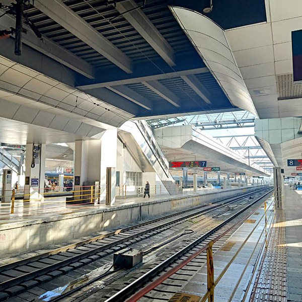 Kunming Railway Station สถานีรถไฟคุนหมิง