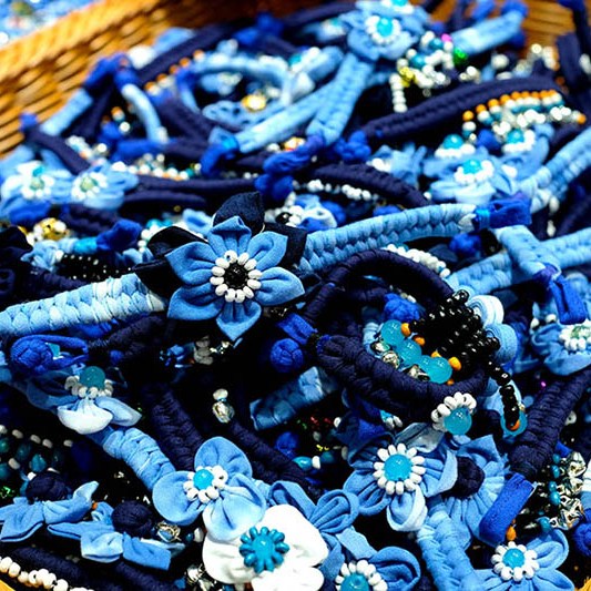 souvenirs at Dali Ancient City, Yunnan, China ร้านขายของที่ระลึก เมืองเก่าต้าหลี่ มณฑลยูนนาน ประเทศจีน