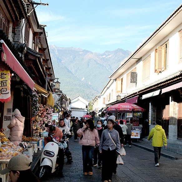 farmers' market Dali Ancient City, Yunnan, China ตลาดชาวนา เมืองเก่าต้าหลี่ มณฑลยูนนาน ประเทศจีน