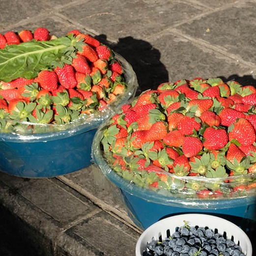 farmers' market Dali Ancient City, Yunnan, China ตลาดชาวนา เมืองเก่าต้าหลี่ มณฑลยูนนาน ประเทศจีน