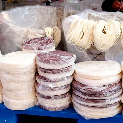 farmers' market Dali Ancient City, Yunnan, China ตลาดชาวนา เมืองเก่าต้าหลี่ มณฑลยูนนาน ประเทศจีน