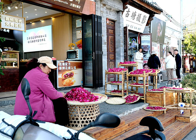 consumable rose petals กลีบกุหลาบแบบทานได้