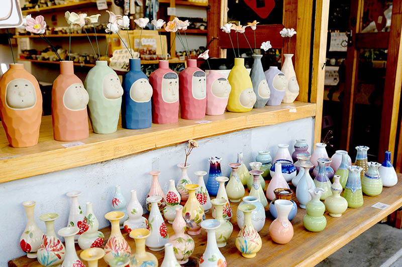 souvenirs at Dali Ancient City, Yunnan, China ร้านขายของที่ระลึก เมืองเก่าต้าหลี่ มณฑลยูนนาน ประเทศจีน