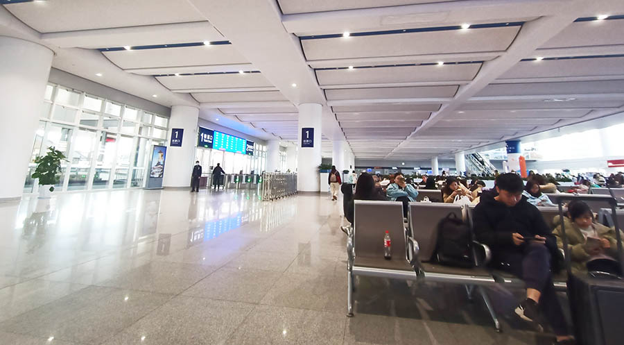 dali train station สถานีรถไฟต้าหลี่