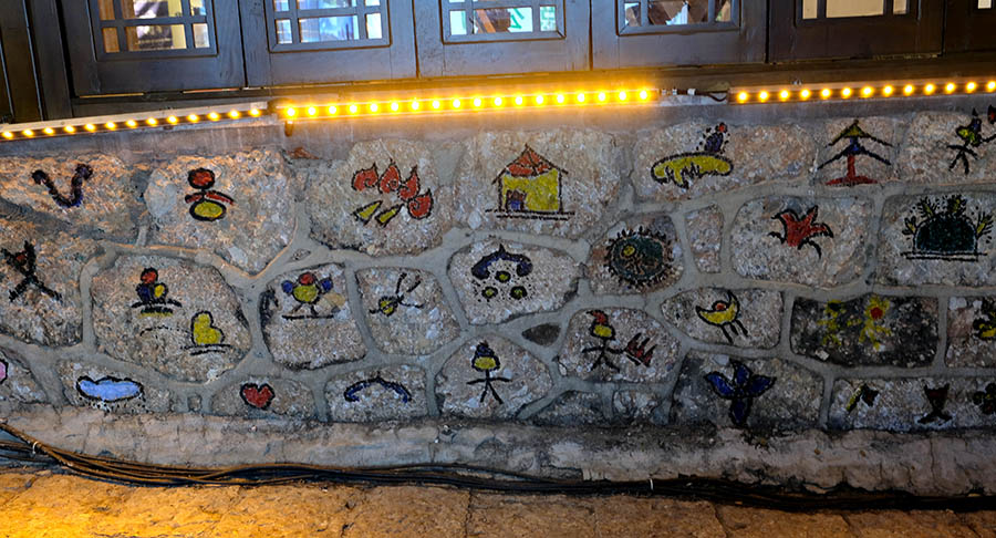 Lijiang old town at night, Yunnan province, China เมืองเก่าลี่เจียง ตอนกลางคืน มณฑลยูนนาน ประเทศจีน