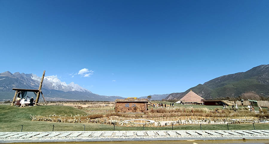 Yún dī'àn cafe, Lijiang, Yunnan province, China คาเฟ่ หยุน ตี้ อั้น, ลี่เจียง, มณฑลยูนนาน ประเทศจีน