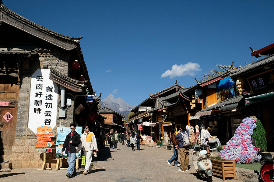 หมู่บ้านไป๋ชา ลี่เจียง ยูนนาน ประเทศจีน Baisha Ancient Town, Lijiang, Yunnan, China