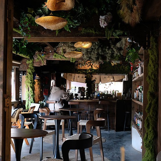 ร้าน Sanshu Home Café หมู่บ้านไป๋ชา ลี่เจียง ยูนนาน ประเทศจีน Sanshu Home Café in Baisha Ancient Town, Lijiang, Yunnan, China