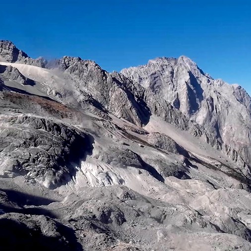 Jade Dragon Snow Mountain, Glacier Park, Lijiang, Yunnan, China ภูเขาหิมะมังกรหยก อุทยานธารน้ำแข็ง ลี่เจียง มณฑลยูนนาน ประเทศจีน