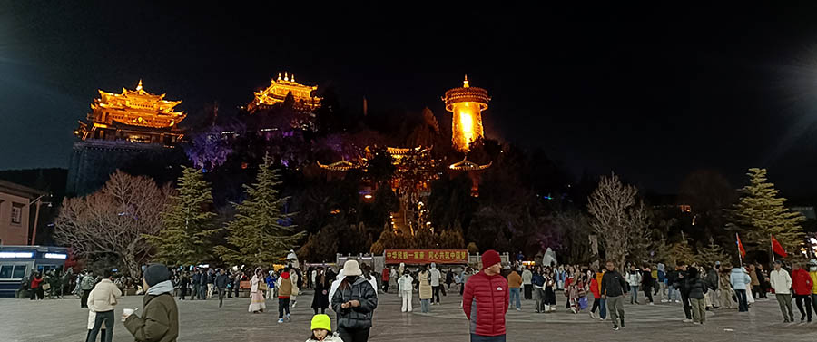 Shangri-la Dukezong Ancient town (north gate zone), Yunnan province, China เมืองเก่าตู๋เค่อจง แชงกรีลา มณฑลยูนนาน ประเทศจีน