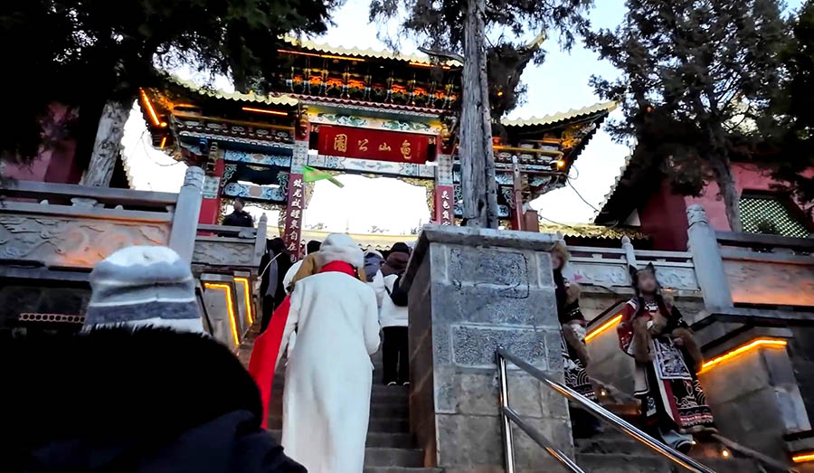 Dafo Temple, Shangri-la Dukezong Ancient town (north gate zone), Yunnan province, China วัดต้าฝอ (วัดกุ้ยชาน) เมืองเก่าตู๋เค่อจง แชงกรีลา มณฑลยูนนาน ประเทศจีน