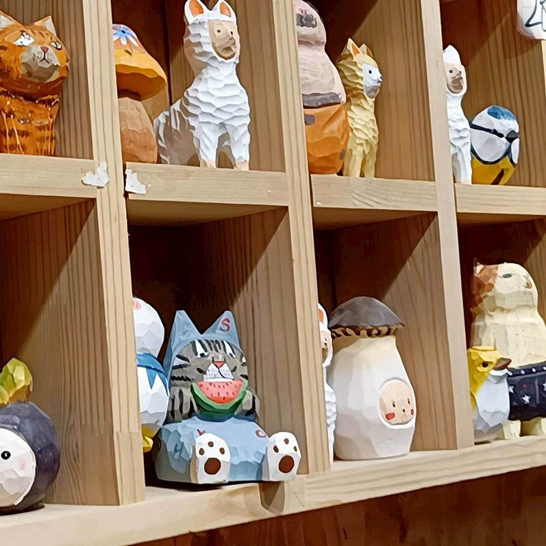 souvenir shop at Shangri-la Dukezong Ancient town (north gate zone), Yunnan province, China ร้านขายของที่ระลึกที่เมืองเก่าตู๋เค่อจง แชงกรีลา มณฑลยูนนาน ประเทศจีน
