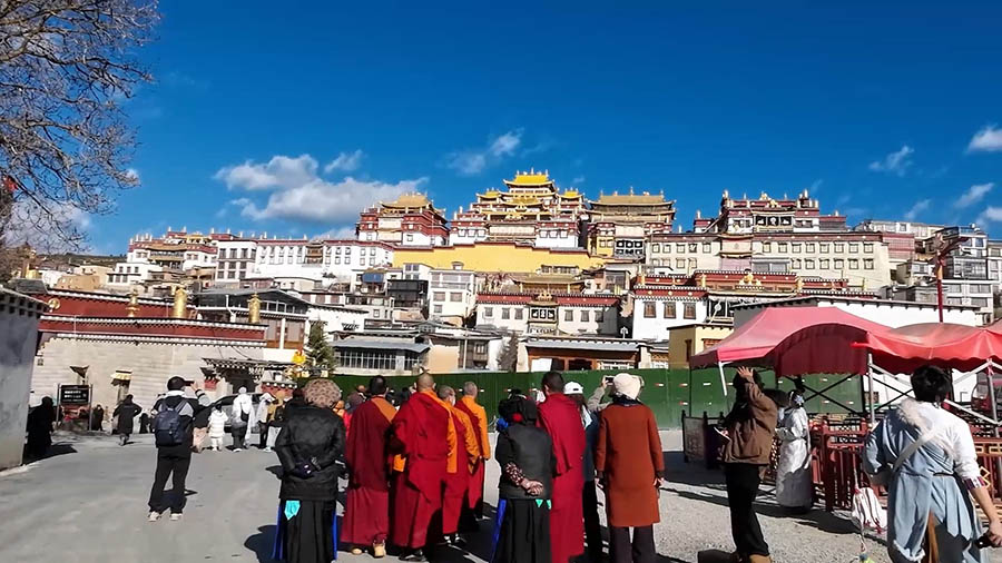 Songzanlin Monastery, Shangri-la, Yunnan province, China วัดซงจ้านหลิน แชงกรีล่า มณฑลยูนนาน ประเทศจีน