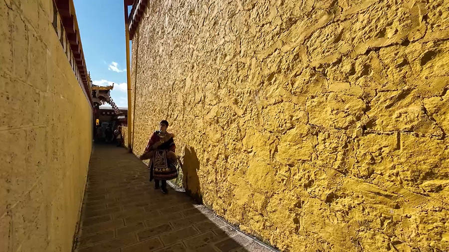 Songzanlin Monastery, Shangri-la, Yunnan province, China วัดซงจ้านหลิน แชงกรีล่า มณฑลยูนนาน ประเทศจีน