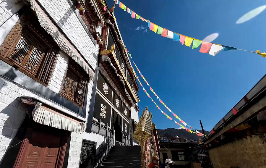 Songzanlin Monastery, Shangri-la, Yunnan province, China วัดซงจ้านหลิน แชงกรีล่า มณฑลยูนนาน ประเทศจีน