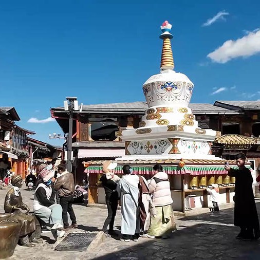 Shangri-la Dukezong Ancient town (north gate zone), Yunnan province, China เมืองเก่าตู๋เค่อจง แชงกรีลา มณฑลยูนนาน ประเทศจีน