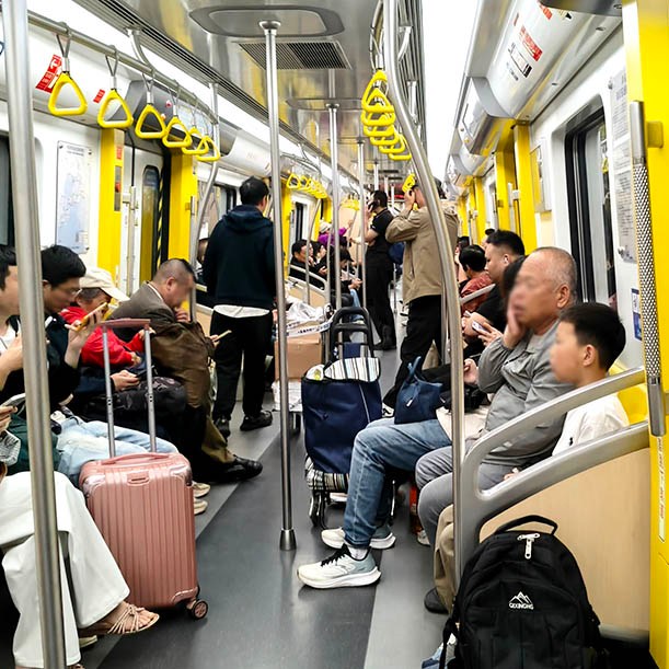 MRT in Qingdao, Qingdao, Shandong province, China รถไฟใต้ดิน ชิงเต่า, เมืองชิงเต่า, มณฑลชานตง ประเทศจีน