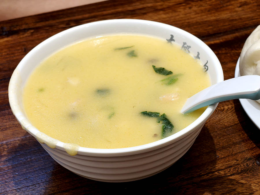 Daqiu Dapao breakfast store, Qingdao, Shandong province, China ร้านอาหารเช้า Daqiu Dapao, ชิงเต่า มณฑลชานตง ประเทศจีน