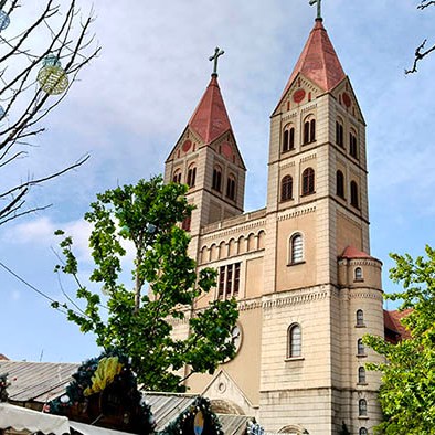 St. Michael's Cathedral, Qingdao, Shandong province, China มหาวิหารเซนต์ไมเคิล, ชิงเต่า มณฑลชานตง ประเทศจีน
