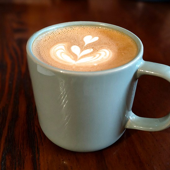 77 Coffee, Cafe near St. Michael's Cathedral, Qingdao, Shandong province, China ร้านกาแฟ 77 Coffee คาเฟ่ใกล้มหาวิหารเซนต์ไมเคิล, ชิงเต่า มณฑลชานตง ประเทศจีน