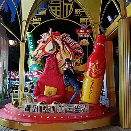 Zhongshan Rd. walking street in oldtown Qingdao, Qingdao, Shandong province, China ถนนคนเดินจงซาน ย่านเมืองเก่า, ชิงเต่า มณฑลชานตง ประเทศจีน