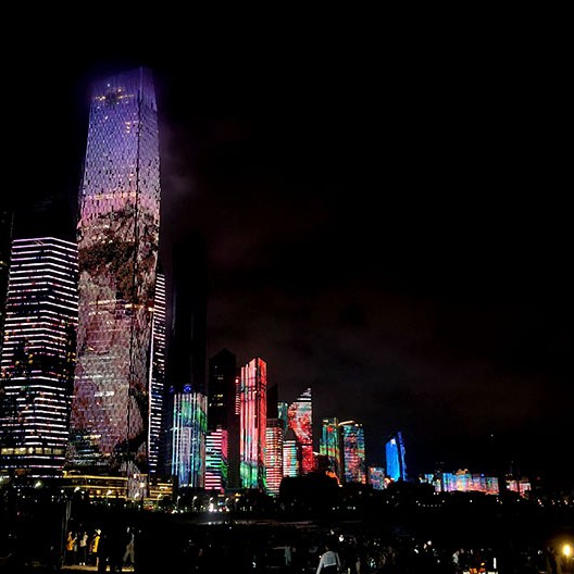 Qingdao cyberpunk beach, No.3rd beach, Skyscrapers light show at night, Qingdao, Shandong province, หาดไซเบอร์พังค์, หาดหมายเลข 3, โชว์ไฟตึก CBD, ชิงเต่า มณฑลชานตง ประเทศจีน