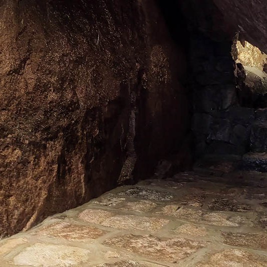 Mitian Cave, Yangkou, Laoshan National Park, Qingdao, Shandong province, China ถ้ำมี่เทียน หยางโข่ว อุทยานแห่งชาติเหลาซาน ชิงเต่า มณฑลชานตง ประเทศจีน